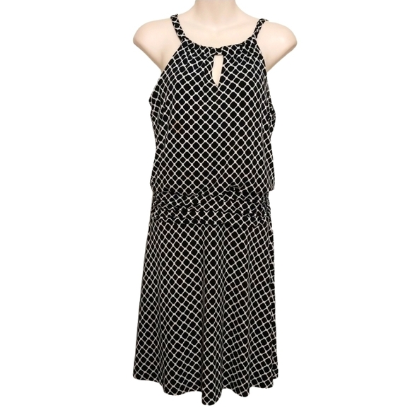 Valerie Bertinelli Dresses & Skirts - 🔵BOGO FREE🔵 Valerie Bertinelli Sleeveless Ruched Waist Dress Sz 6